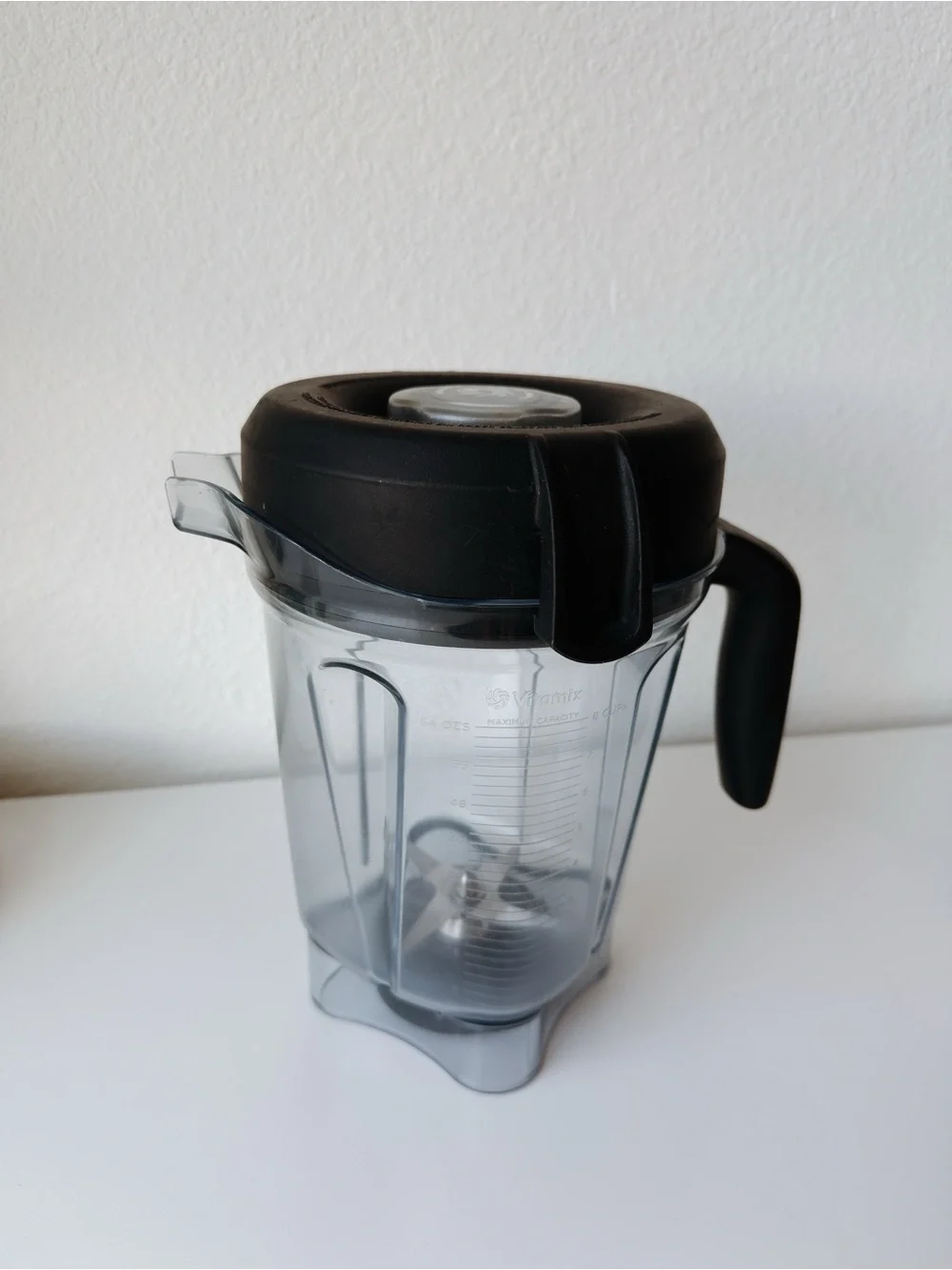 Vitamix 64 oz Low Profile Blender Container Pitcher and Tamper Set